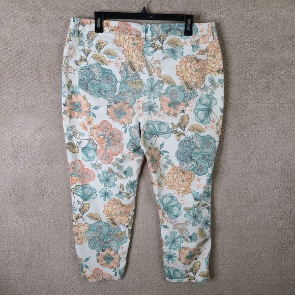 Chicos Jeans Women 2.5 US 14 Multicolor Floral Ankle Colorful Denim Stretch - Picture 3 of 11